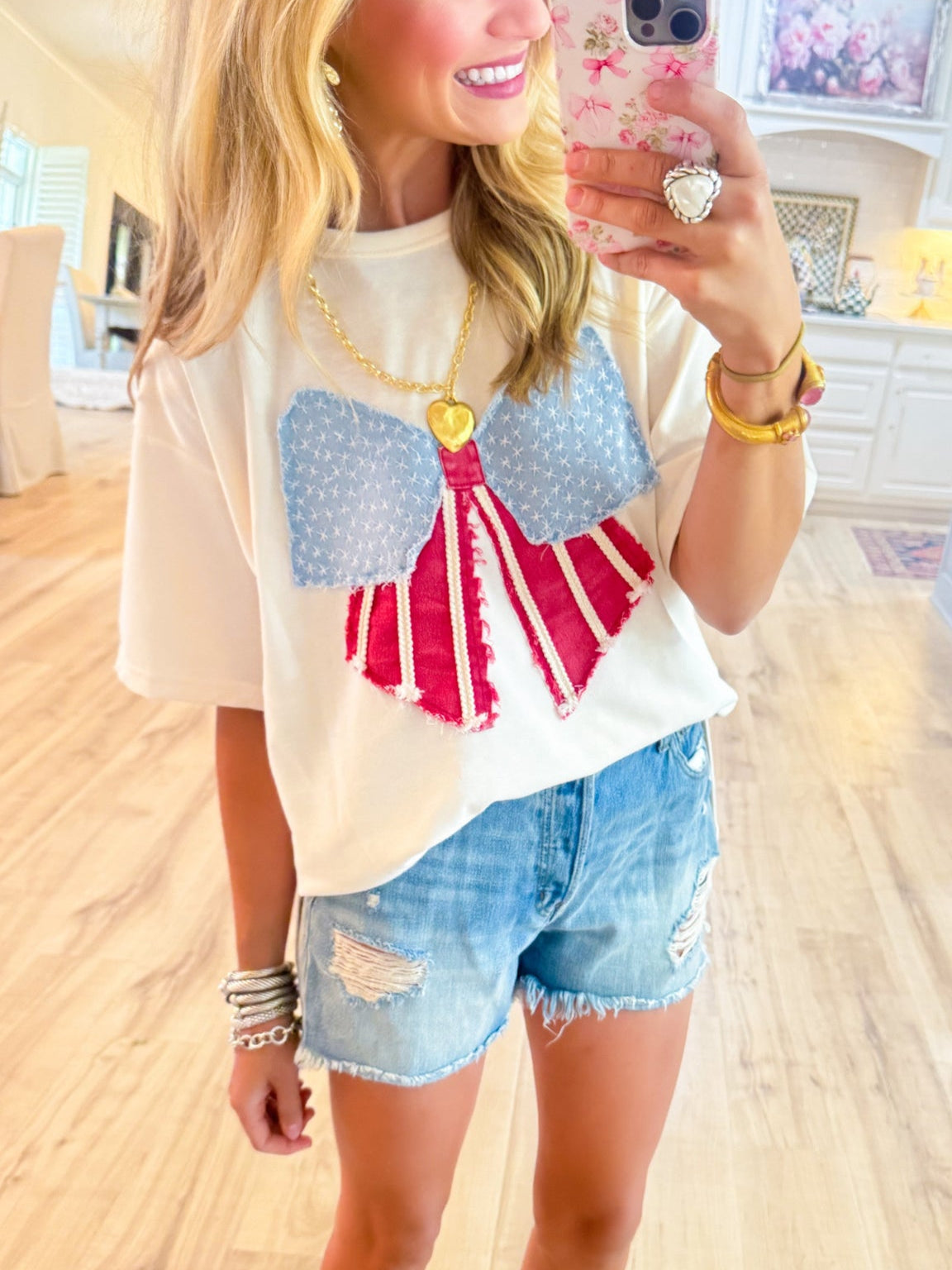 Ivory Vintage Bow Shape Flag Top