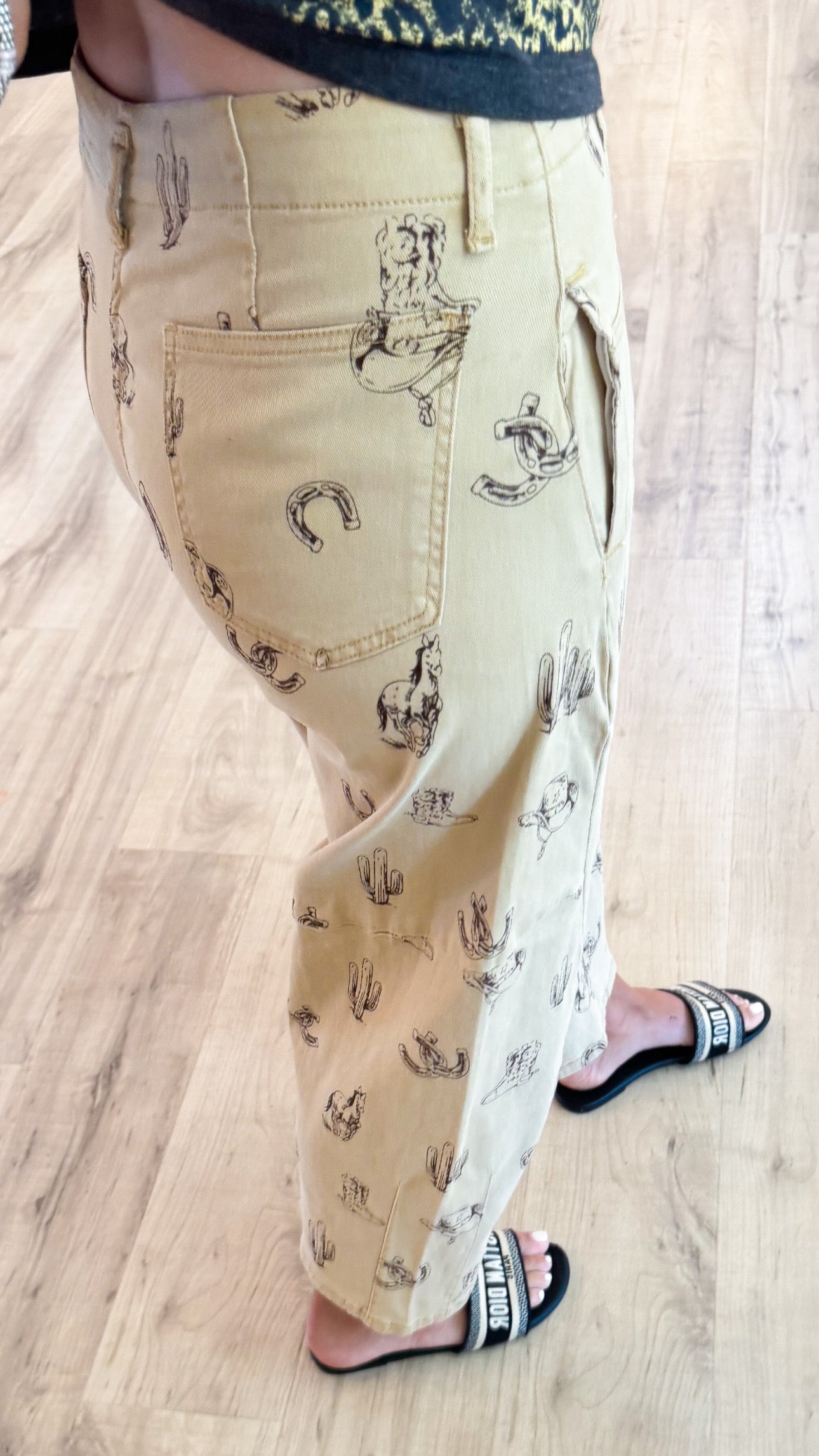 Khaki Cowboy Printed Barrel Jeans