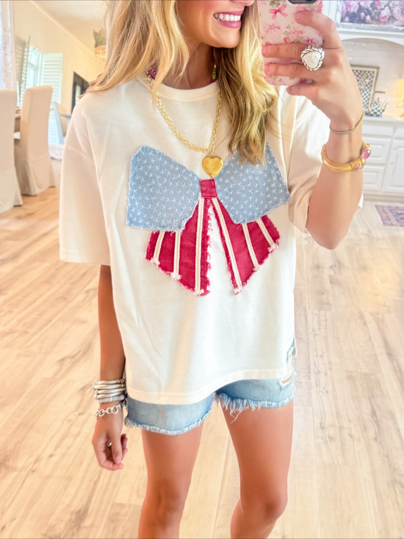 Ivory Vintage Bow Shape Flag Top